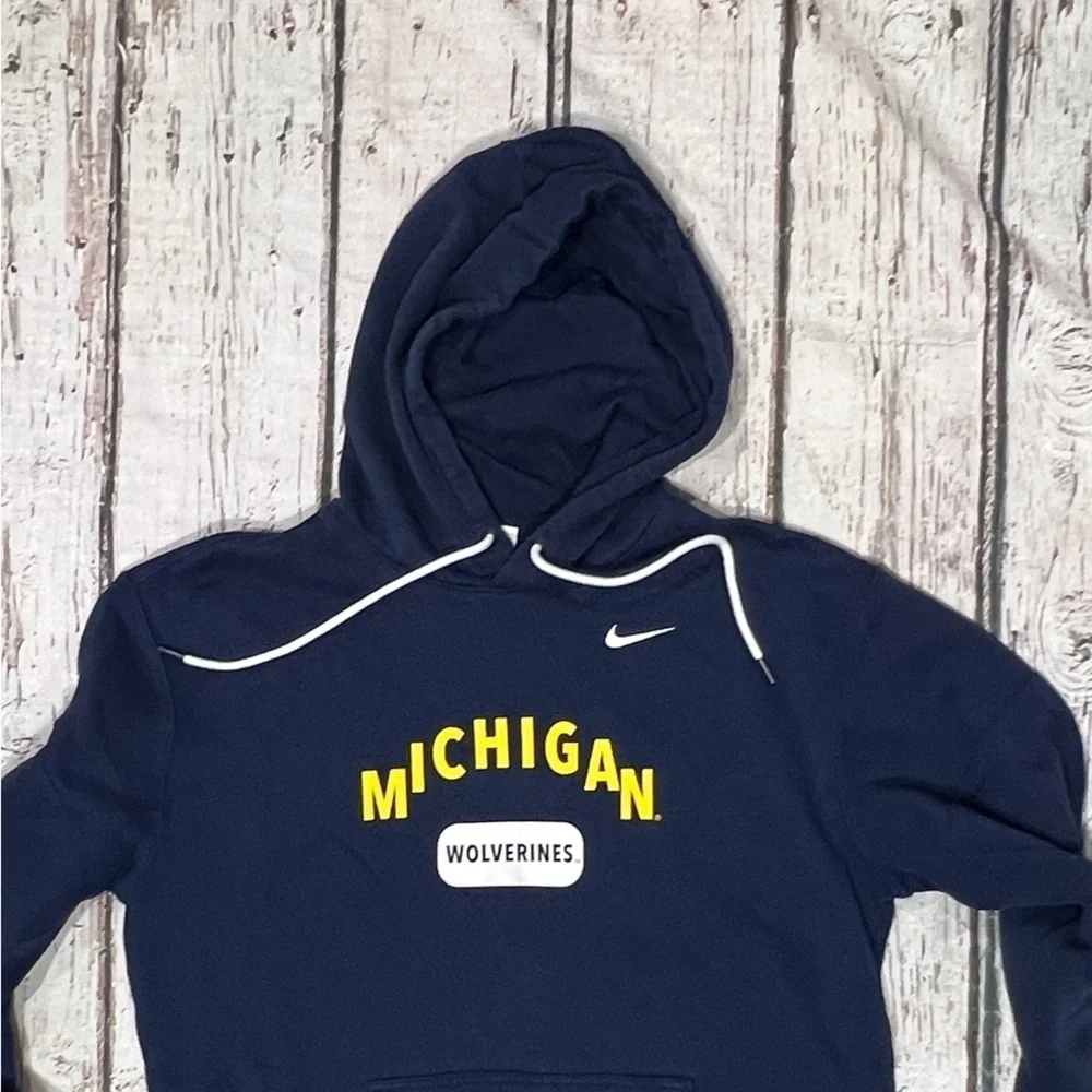 Michigan Wolverines Collegiate Nike NCAA Hoodie Pullover Jumper Sweatshirt